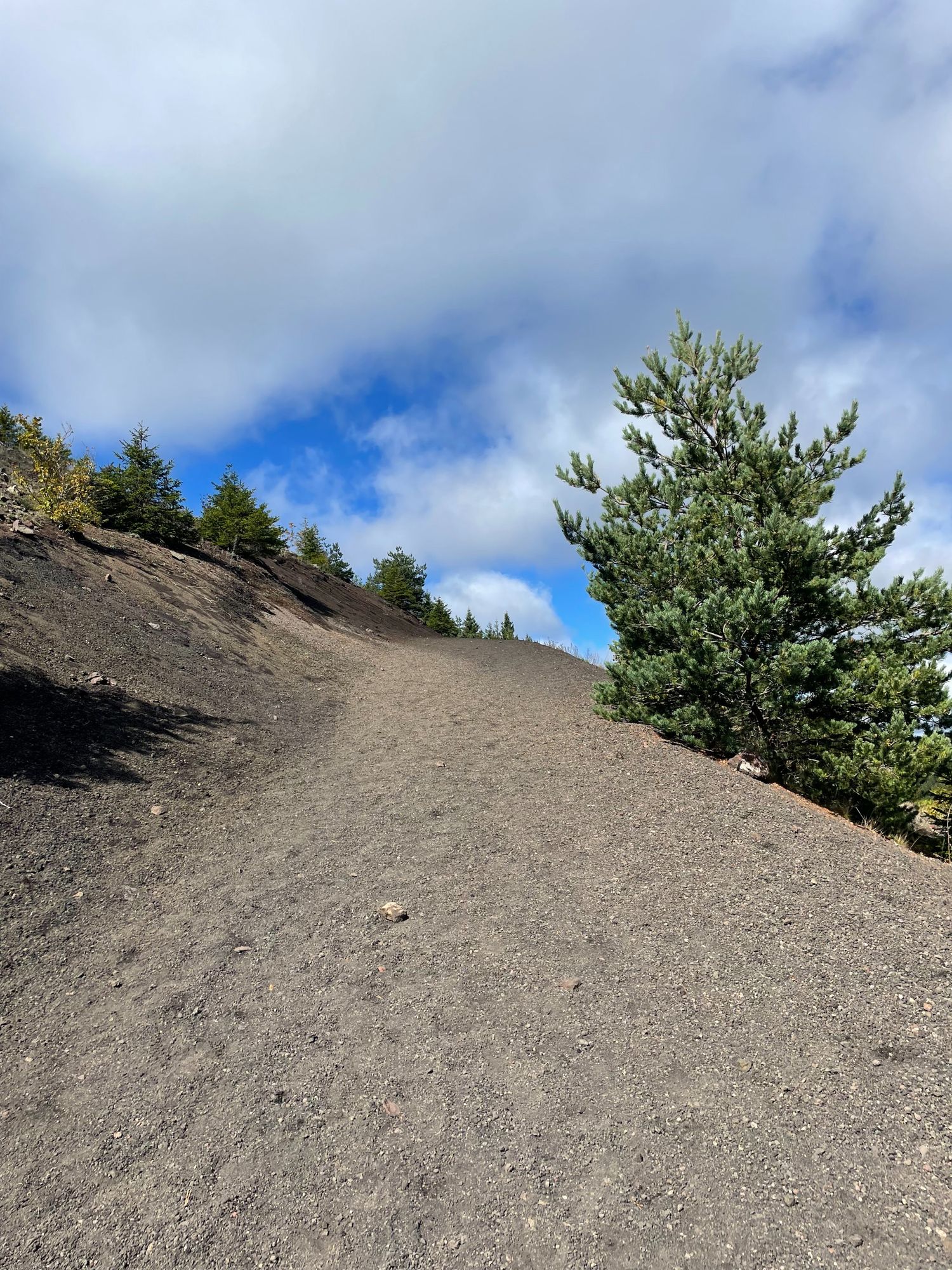 Montée du Puy de Lassolas
