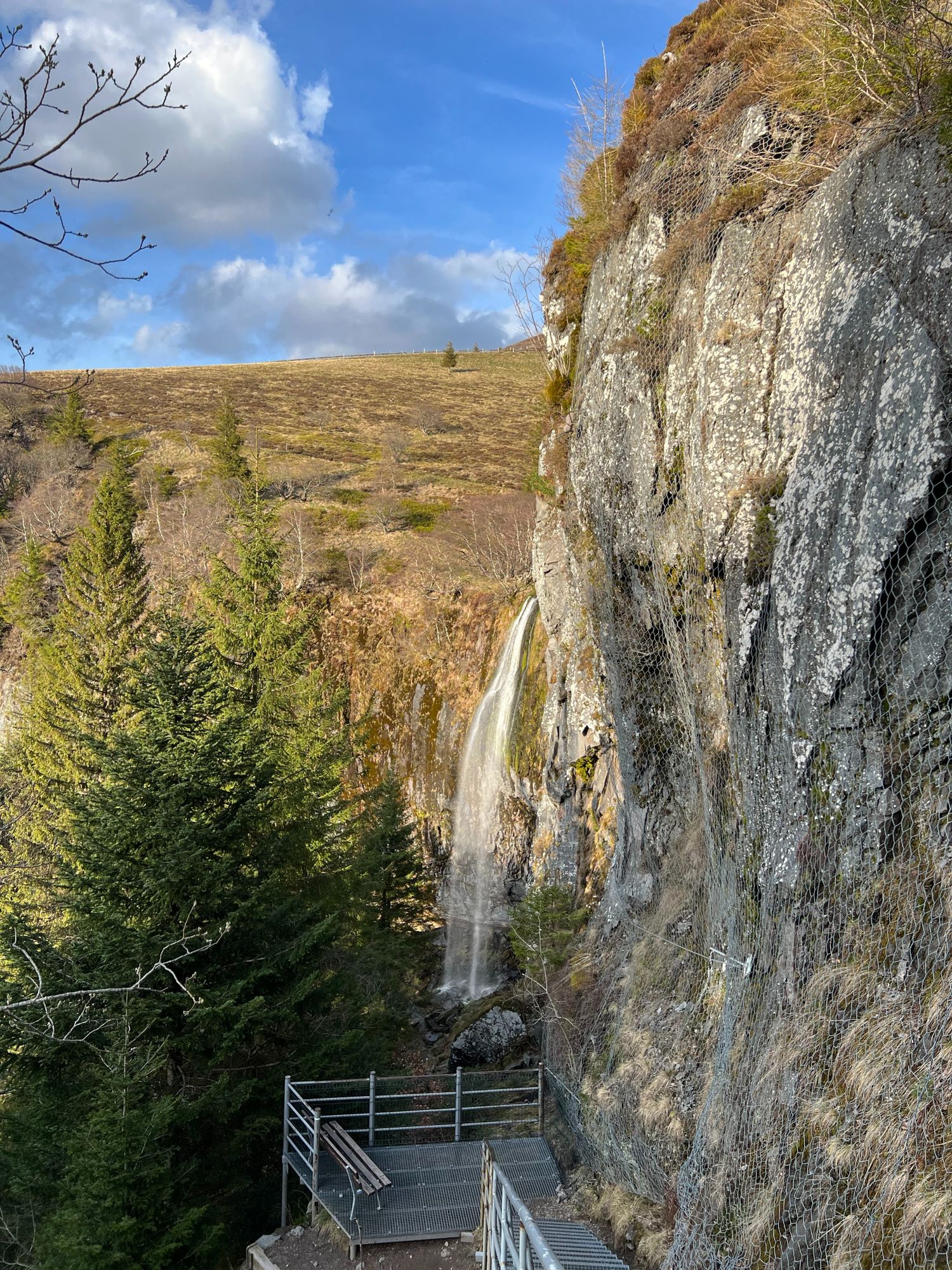 La Grande Cascade depuis le plateau de la Durbise