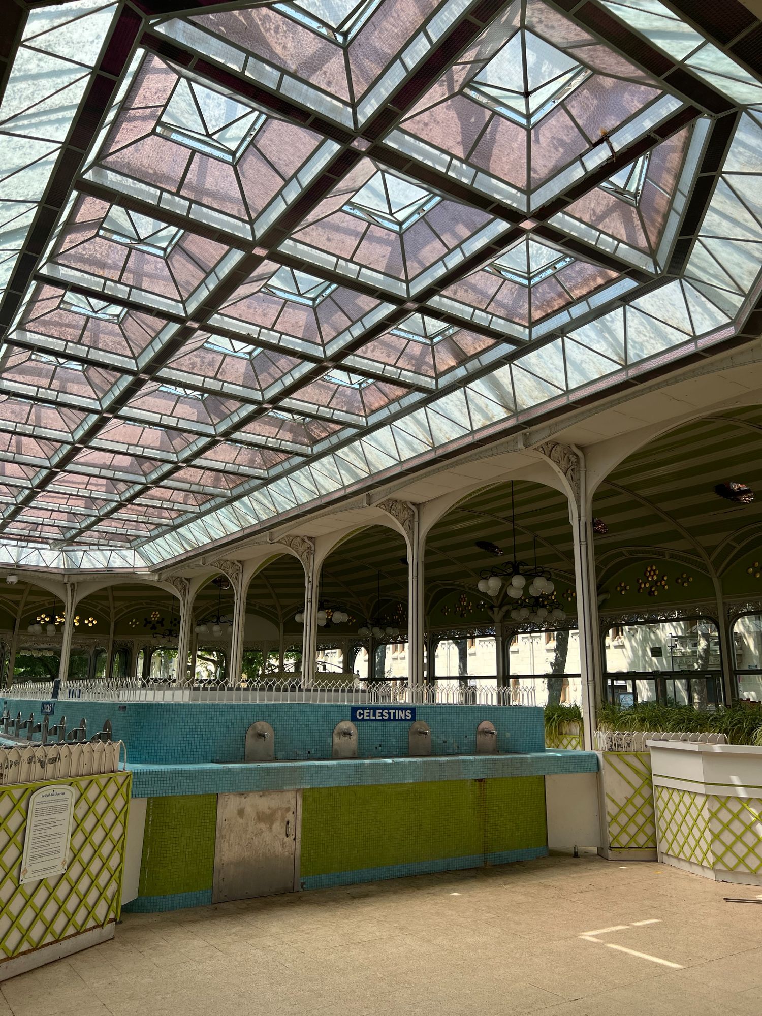 Hall des sources à Vichy