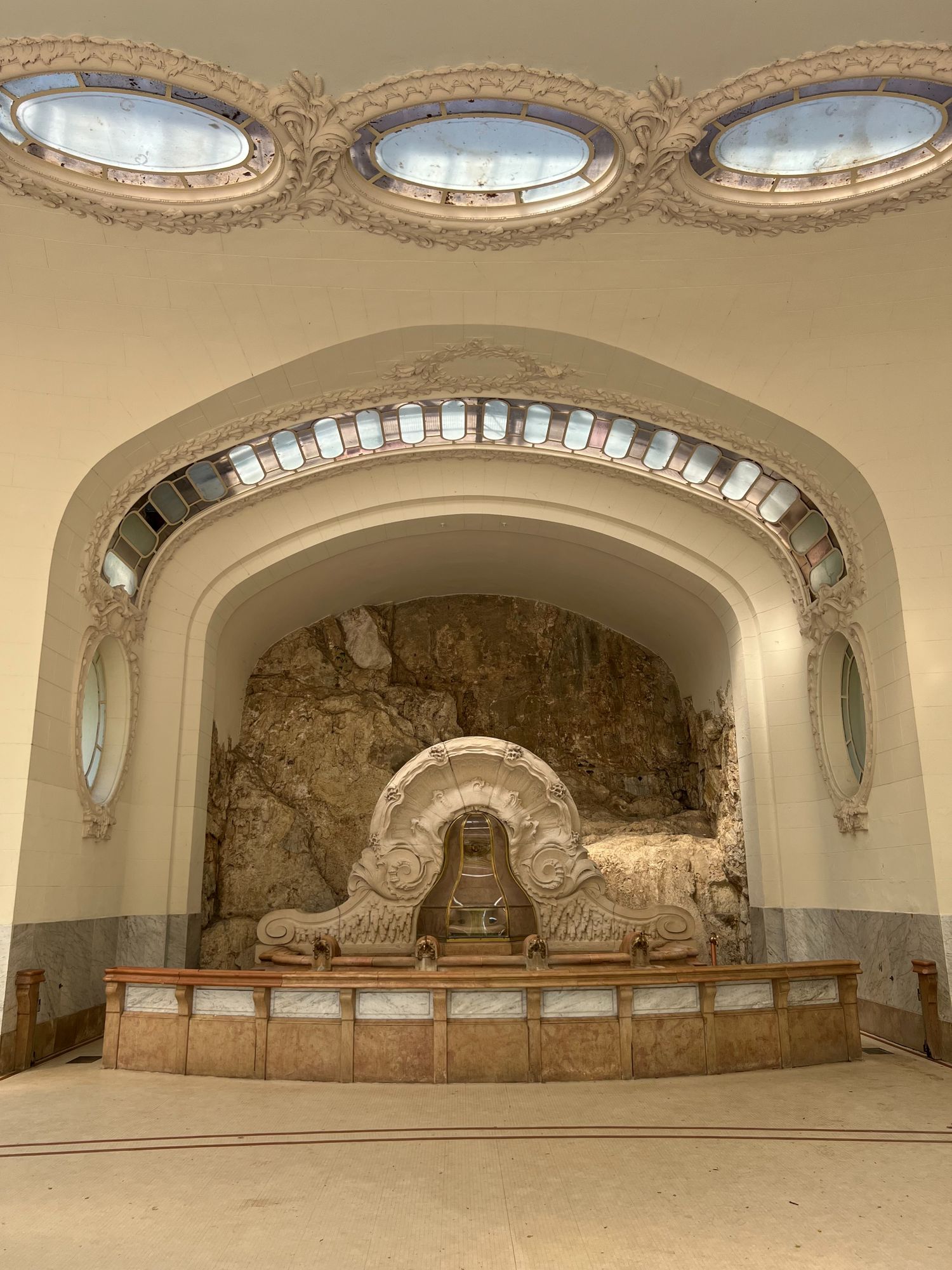 fontaine de la source des célestins à Vichy