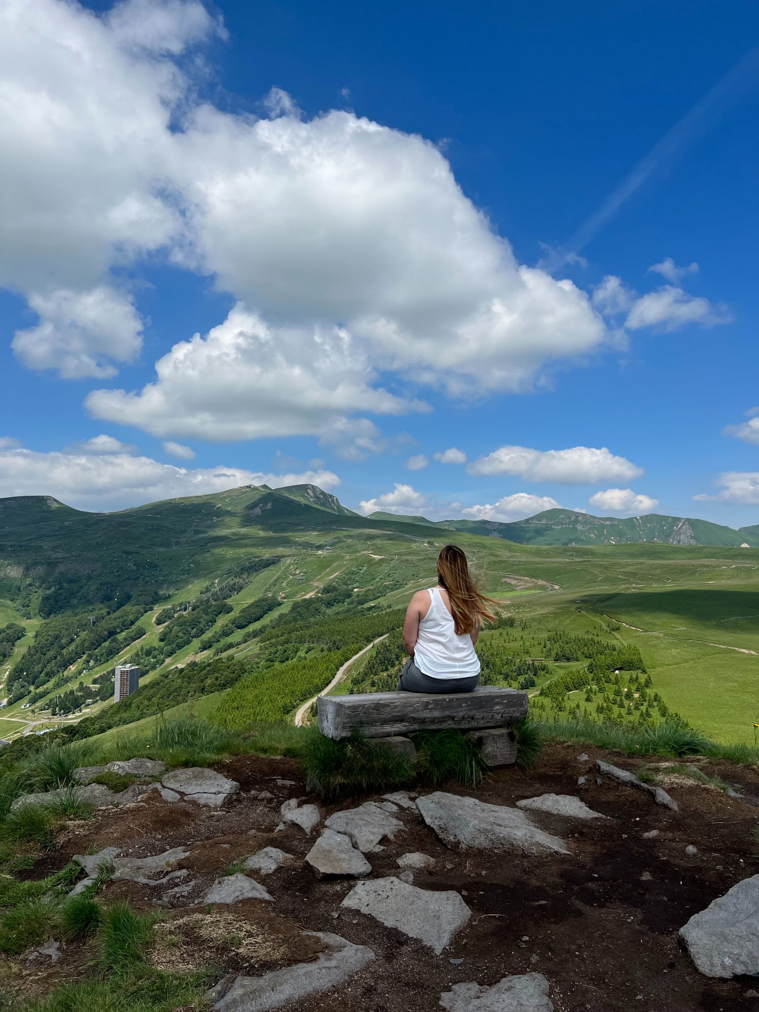 Banc au sommet du Puy de Chambourguet