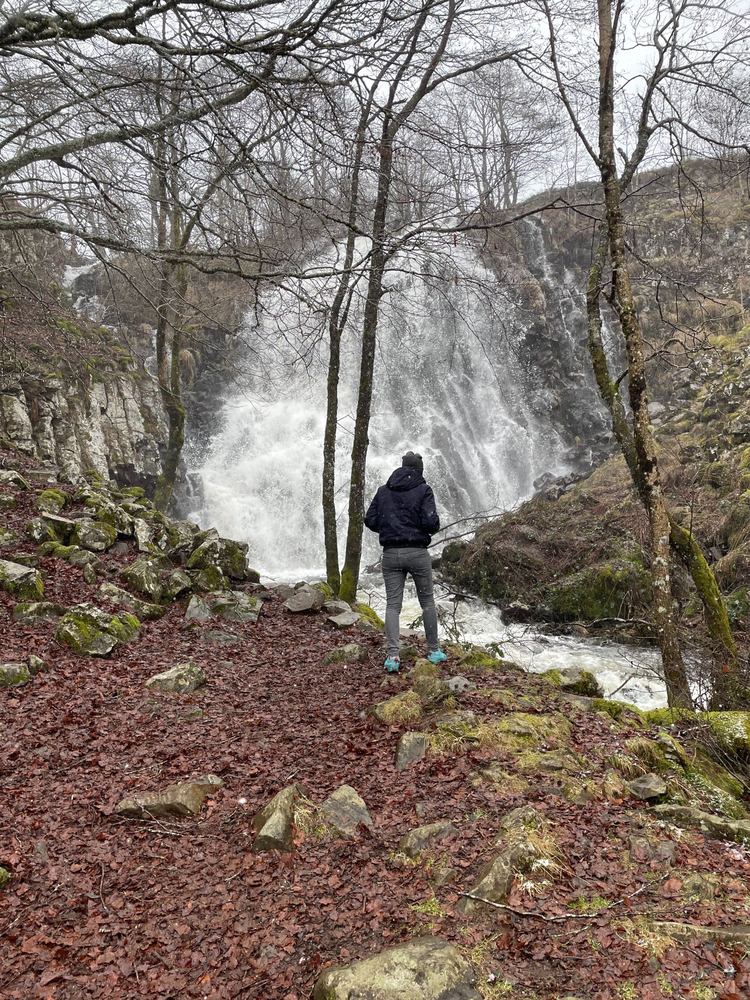 Cascade des Essarts à Chastreix sous la neige