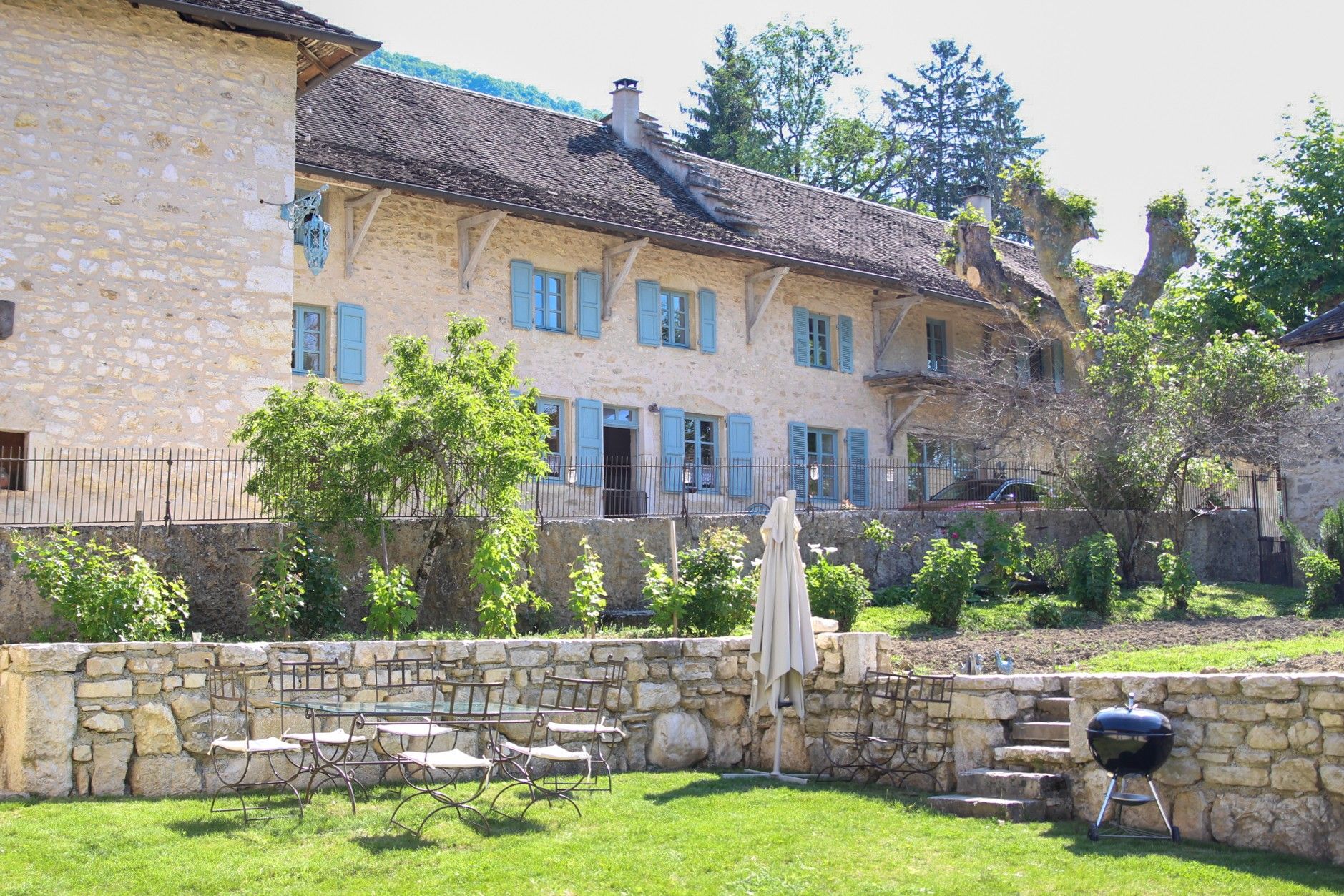 Gîte de charme dans l'Ain au cœur du Bugey Sud à Lhuis