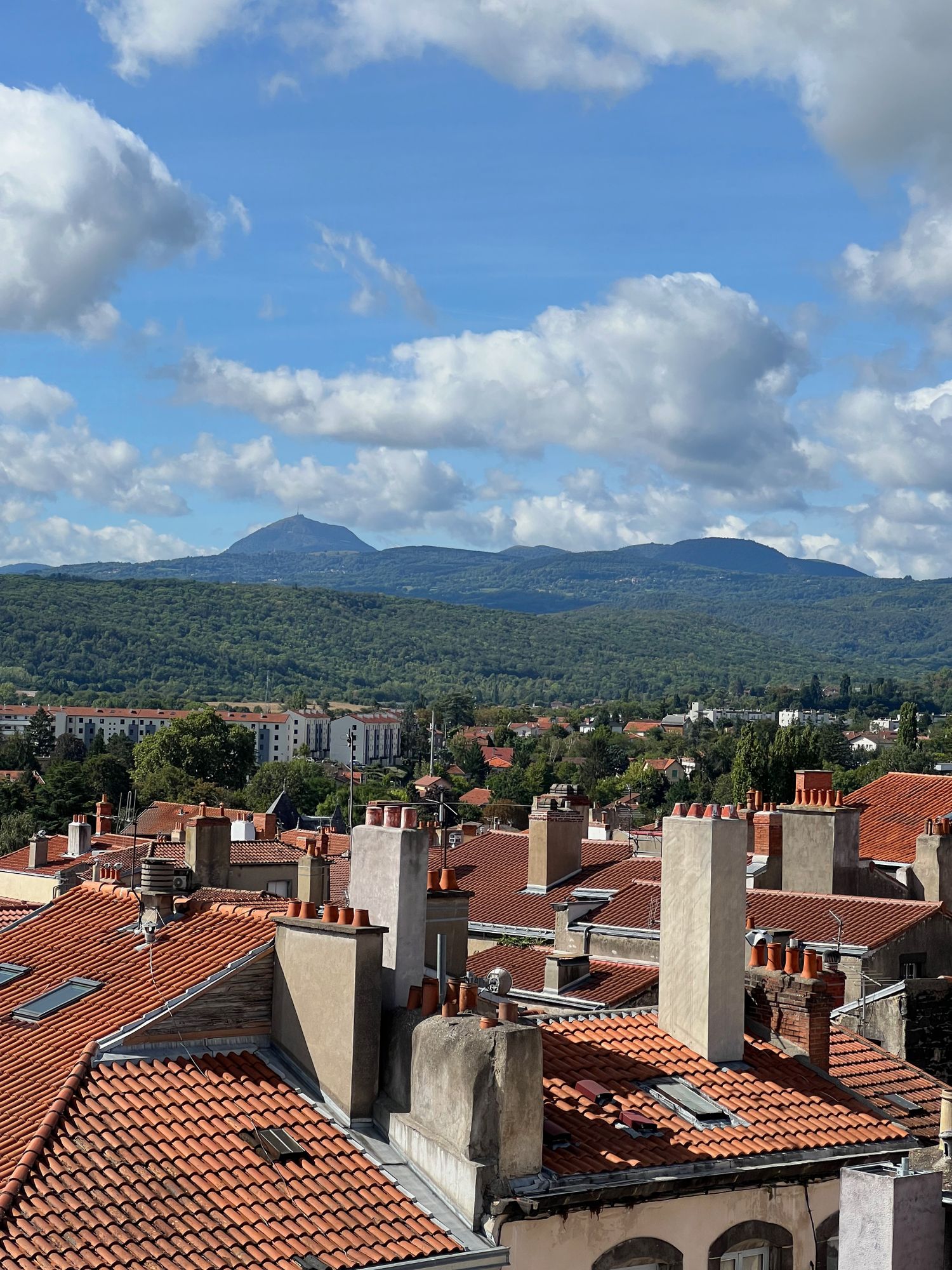 vue sur la chaîne des puys