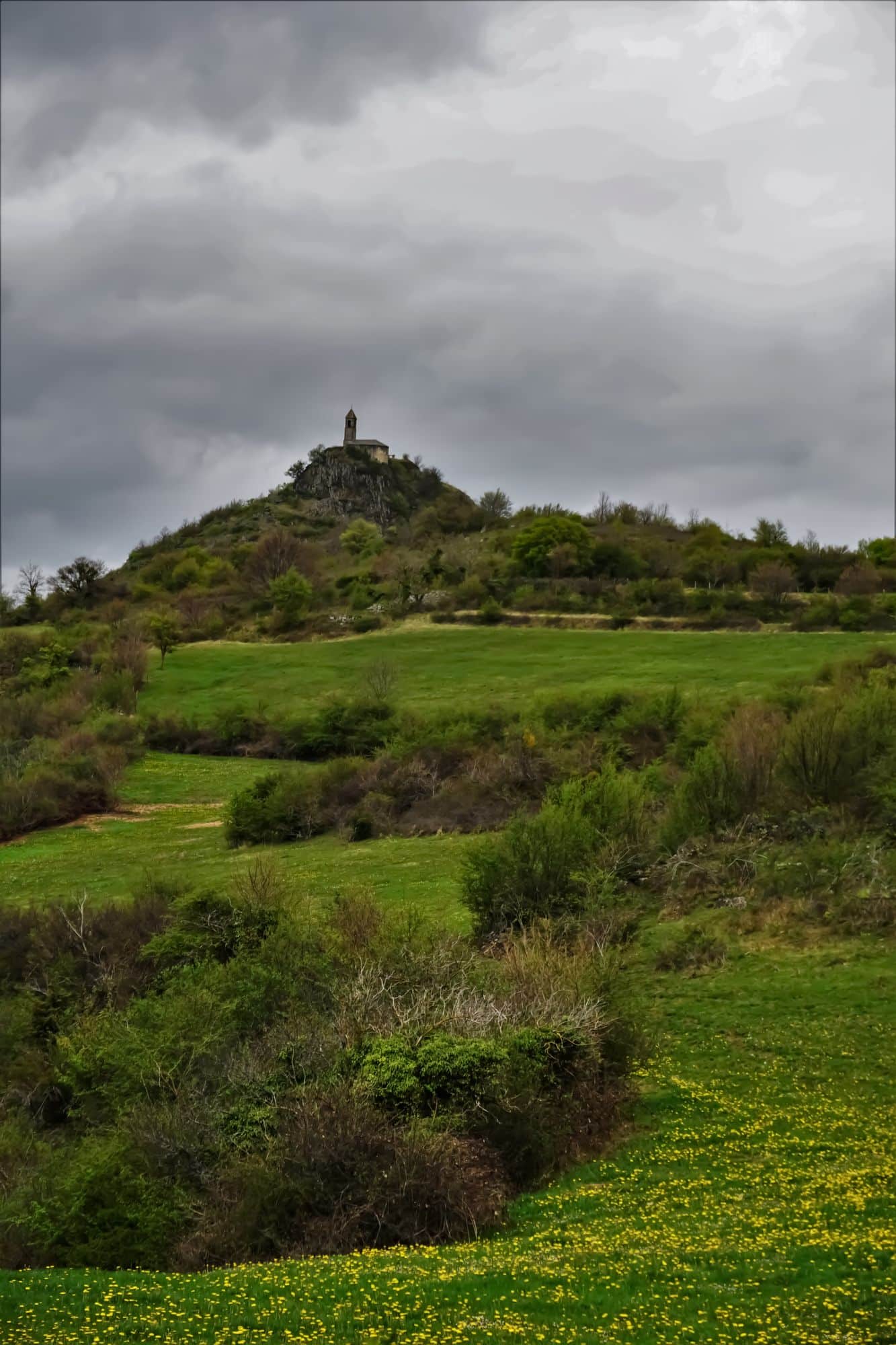 Notre-Dame du Mont Carmel au sommet du Pic de Brionnet dans le Puy-de-Dôme