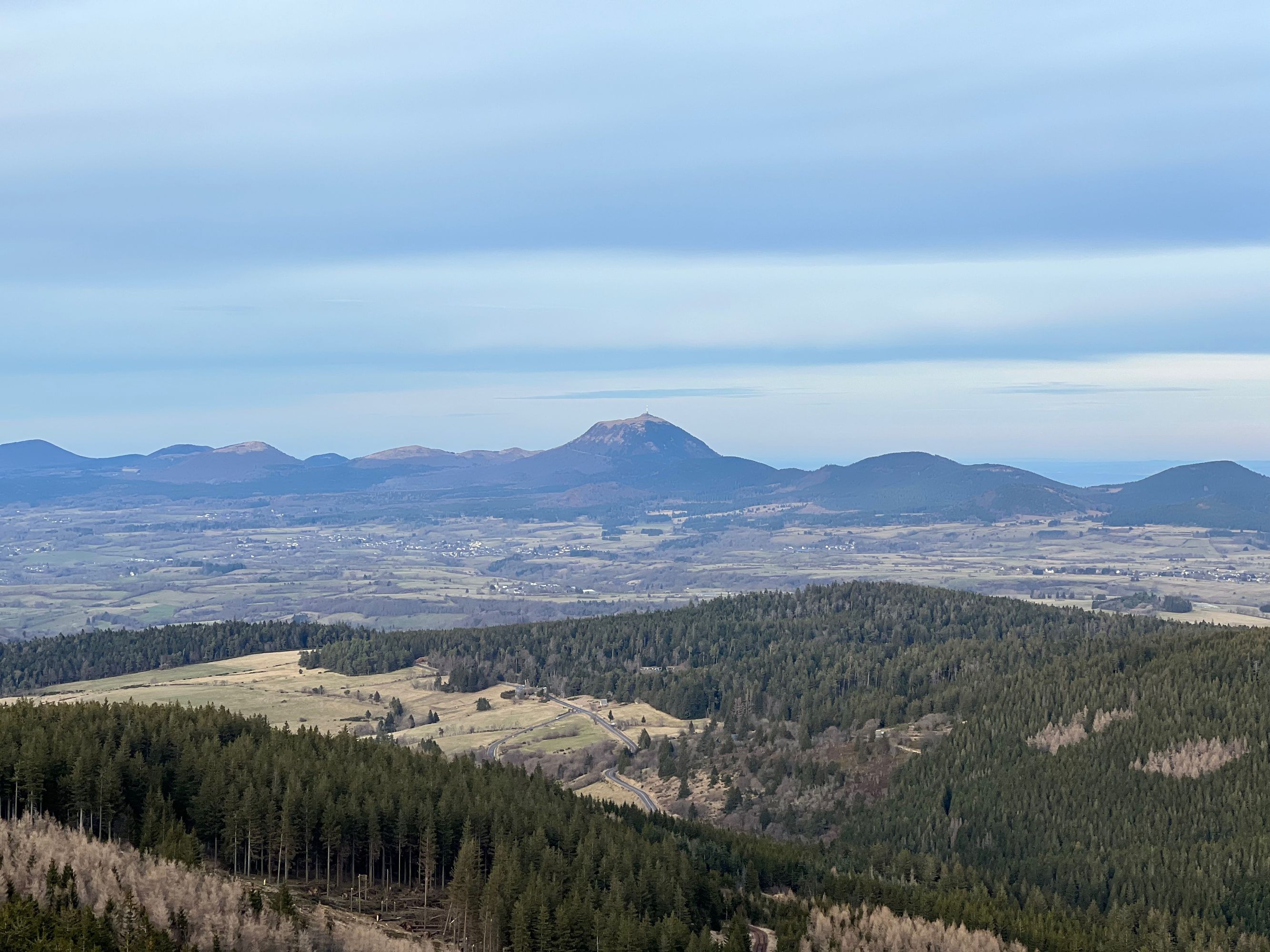 Puy de Dôme depuis le Puy de l'Ouire