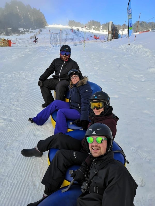 Chamrousse – Expérience snowtubing : bouée sur neige