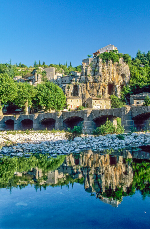 Labeaume, village de caractère - Ardèche méridionale