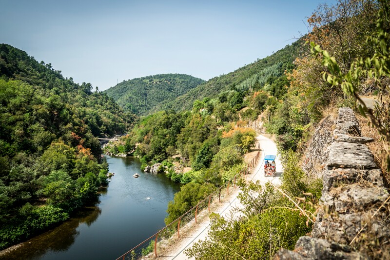 En rosalie sur la Dolce Via dans la vallée de l'Eyrieux - PNR Monts d'Ardèche