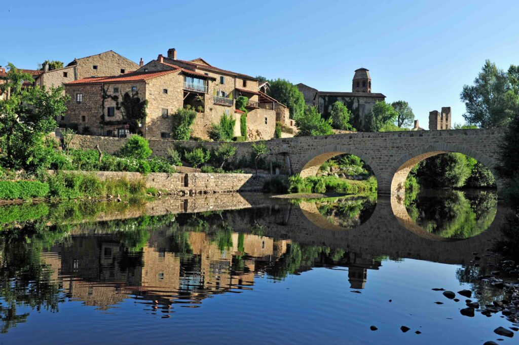 Lavaudieu, l'un des Plus beaux villages de France en Haute-Loire