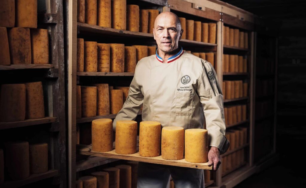 Hervé Mons et la fourme de Montbrison, un fromage de la Loire