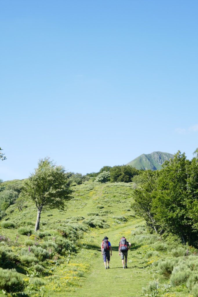 Sur les chemins du GR400 dans le Cantal