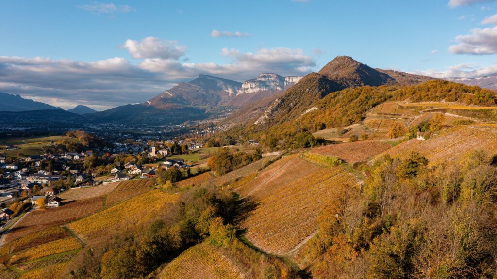 Vue panoramique sur les montagnes de Savoie