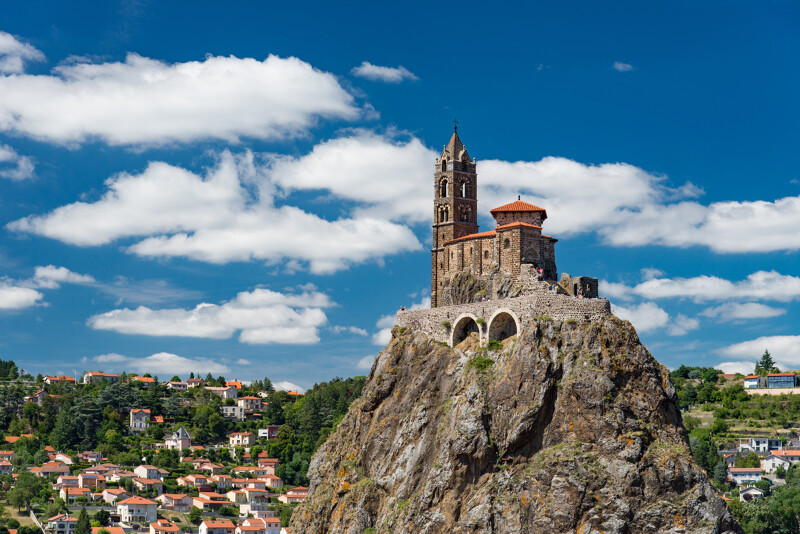Chapelle Saint-Michel d'Aiguilhe, église romane édifiée sur un piton volcanique