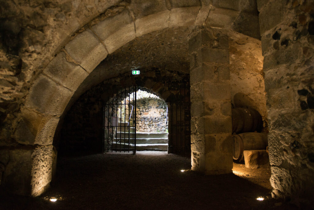 caves du château