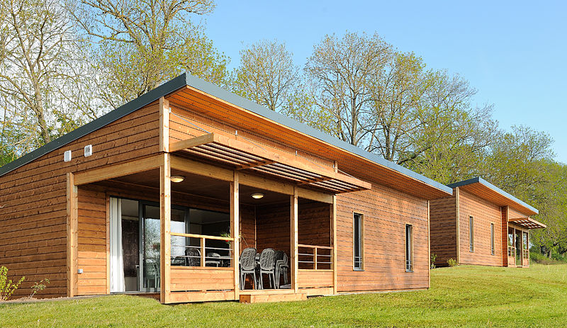Chalet du village vacances "Les demeures du lac" dans le parc naturel régional du Livradois-Forez