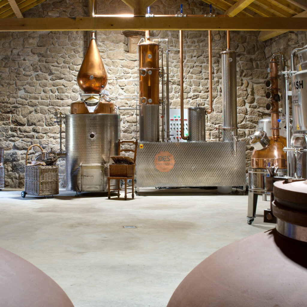 Visite et atelier de mixologie à la distillerie MEZENK