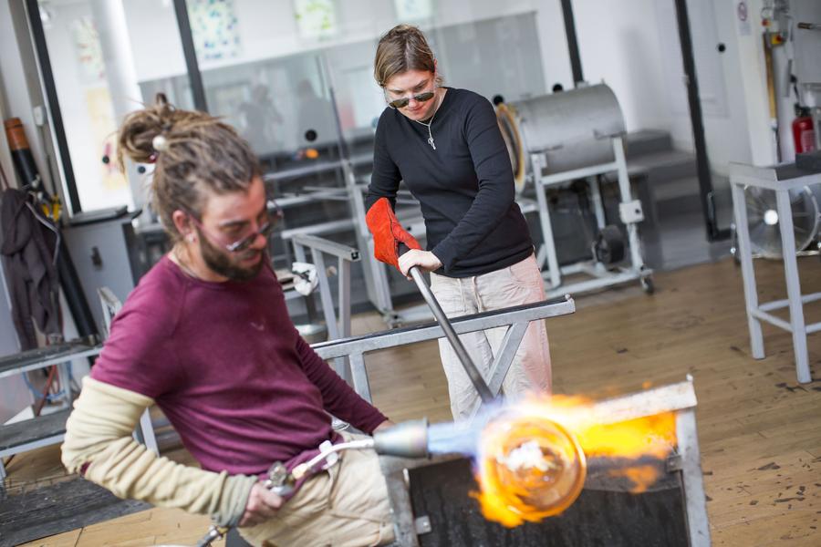 Initiation à l'art du verre : soufflez, filez, modelez